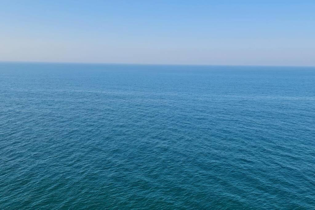 A Perfect Escape - Sea Facing Apartment Ras al-Khaimah Exterior photo